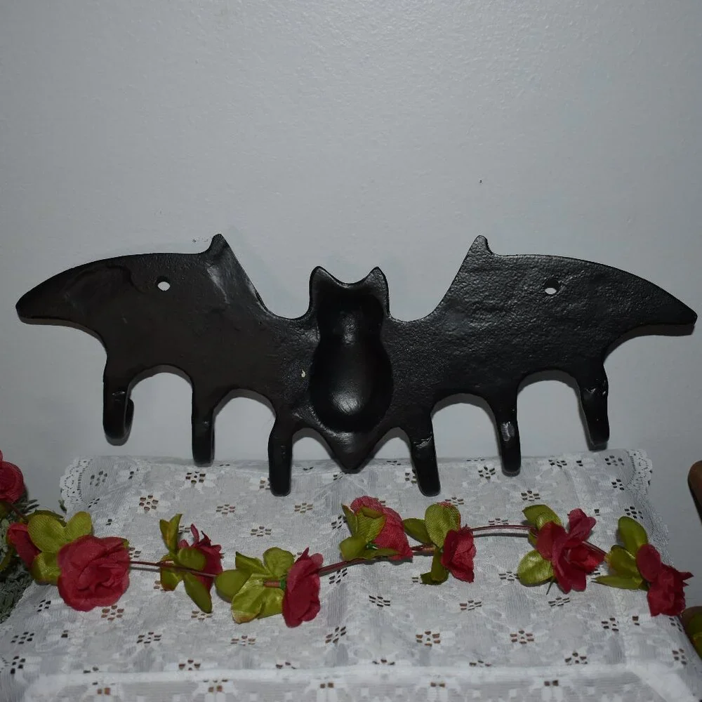 Large Rustic Gothic Black Cast Iron Metal Vampire Bat Hook Wall Halloween Decor
